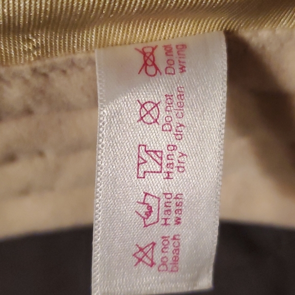 Women's extra support bra, size 32 B, color cream - Picture 4 of 9